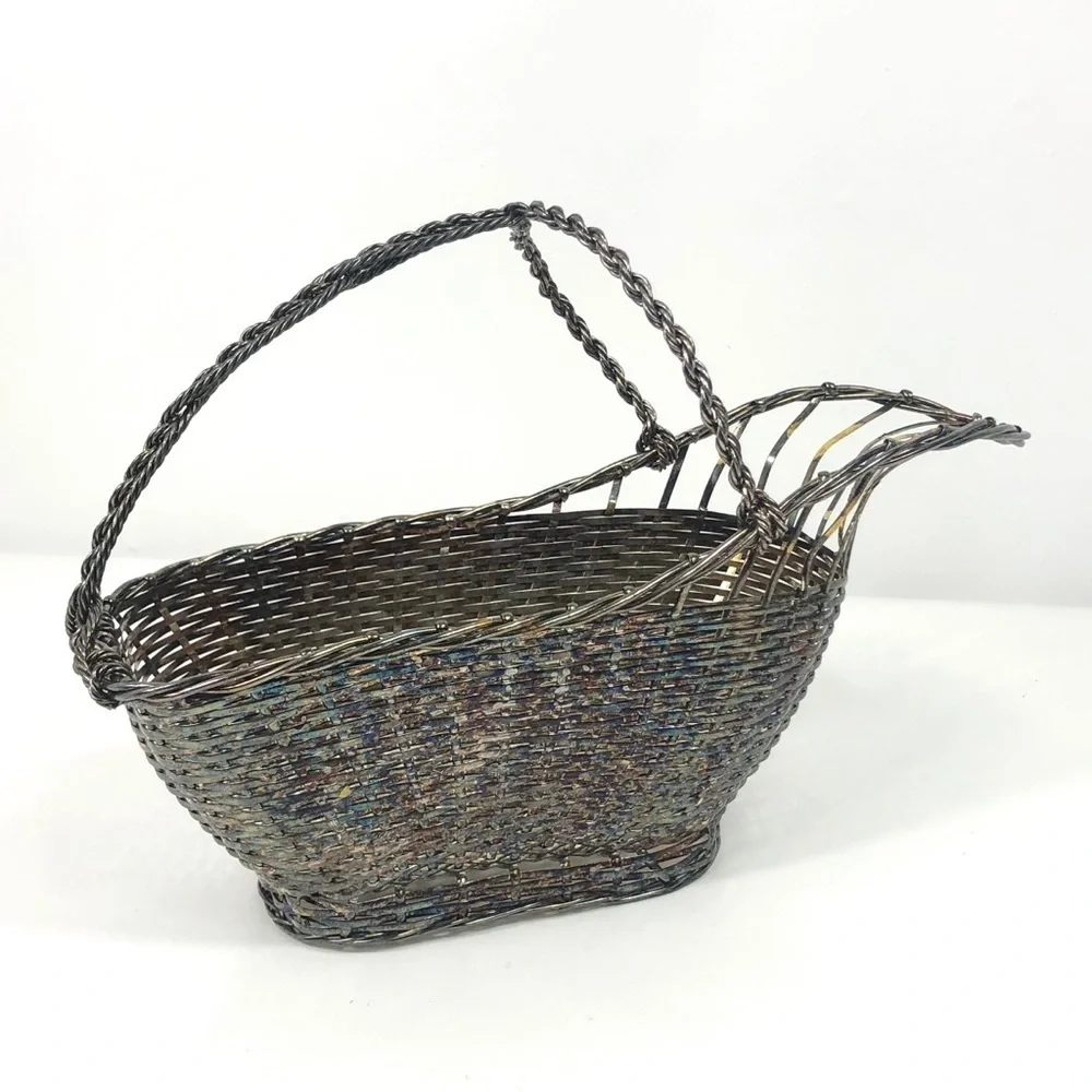 WIRE ‪Bottle holders ‬ twisted silver metal basket